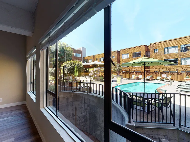 Marina Cove Apartments — Photo 14