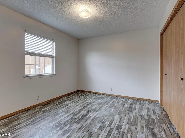 3217 N Range Line Rd #D — Photo 2