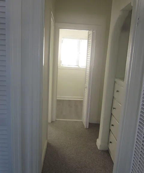 812 N Detroit St — Photo 16