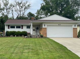 4873 S Sedgewick Rd, Lyndhurst, OH 44124