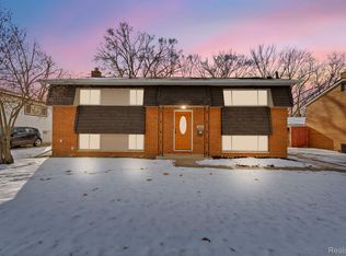 2188 Koper Dr, Sterling Heights, MI 48310