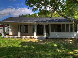 8 Blacks Bluff Rd SW, Rome, GA 30161