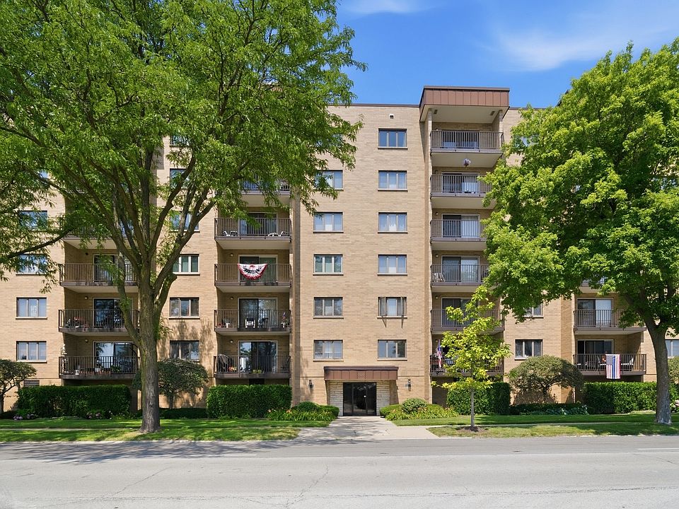 1st image of 700 Graceland Ave APT 708
