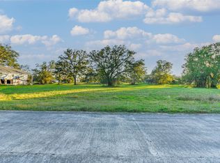 381 Horse Shoe Trl, Angleton, TX 77515