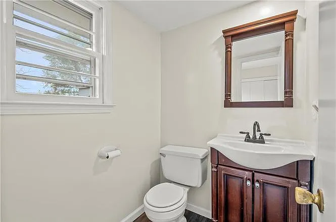 5401 W 102nd St — Photo 11