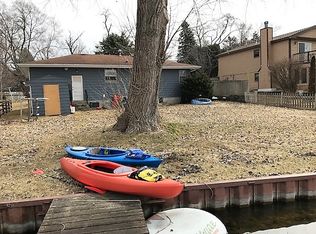 9756 271st Ave, Trevor, WI 53179