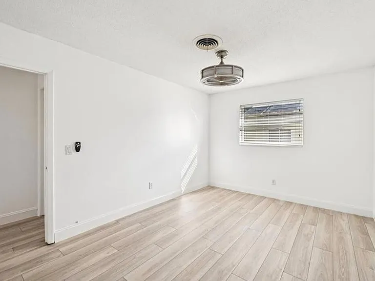 86 N El Mar Dr — Photo 8