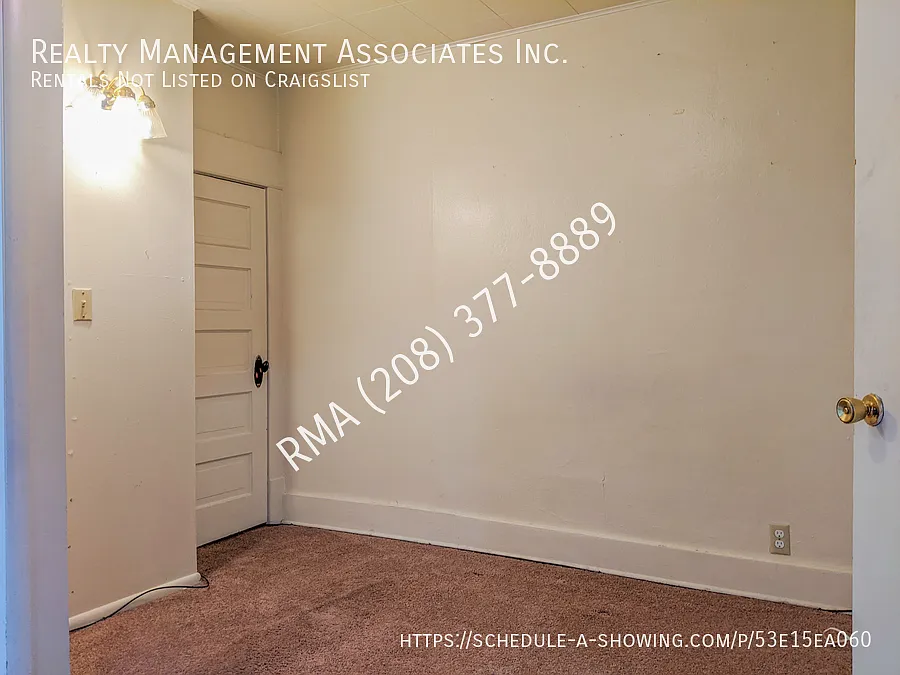 Building Photo - 1019 N 16th St #1