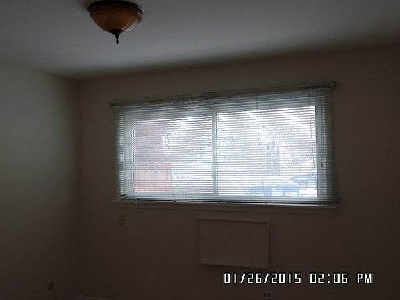2nd image of 1524 W Farwell Ave APT 1W