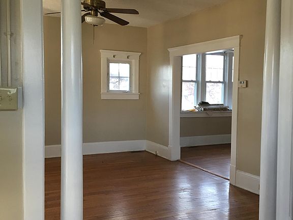 3rd image of 747 Berryville Ave