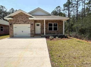 2923 N 15th Ave, Milton, FL 32583