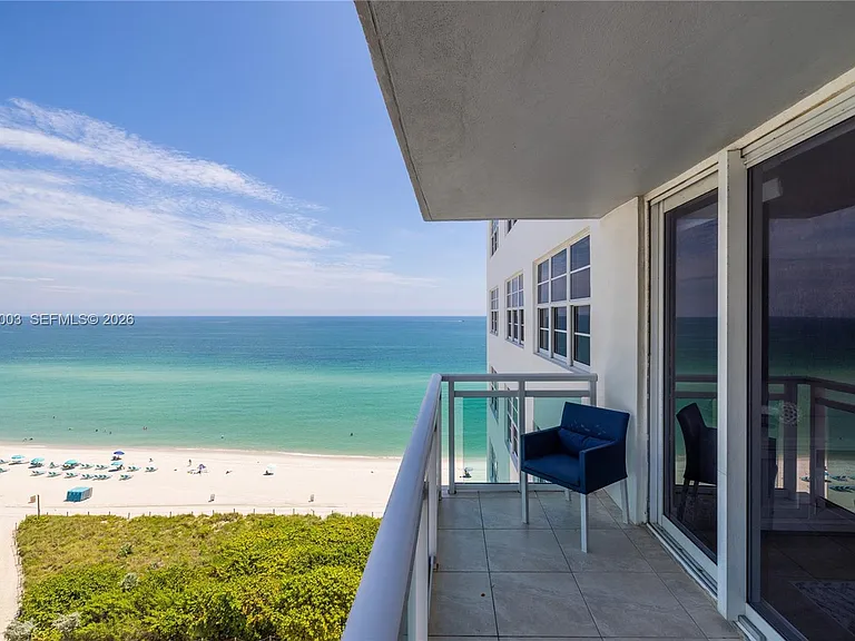 6917 Collins Ave #1404 — Photo 17