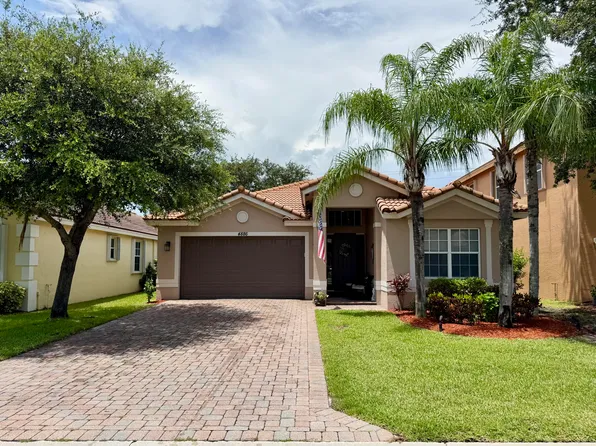 4886 SE Askew Avenue, Stuart, FL 34997