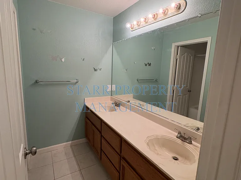 10086 River Falls Cir — Photo 19