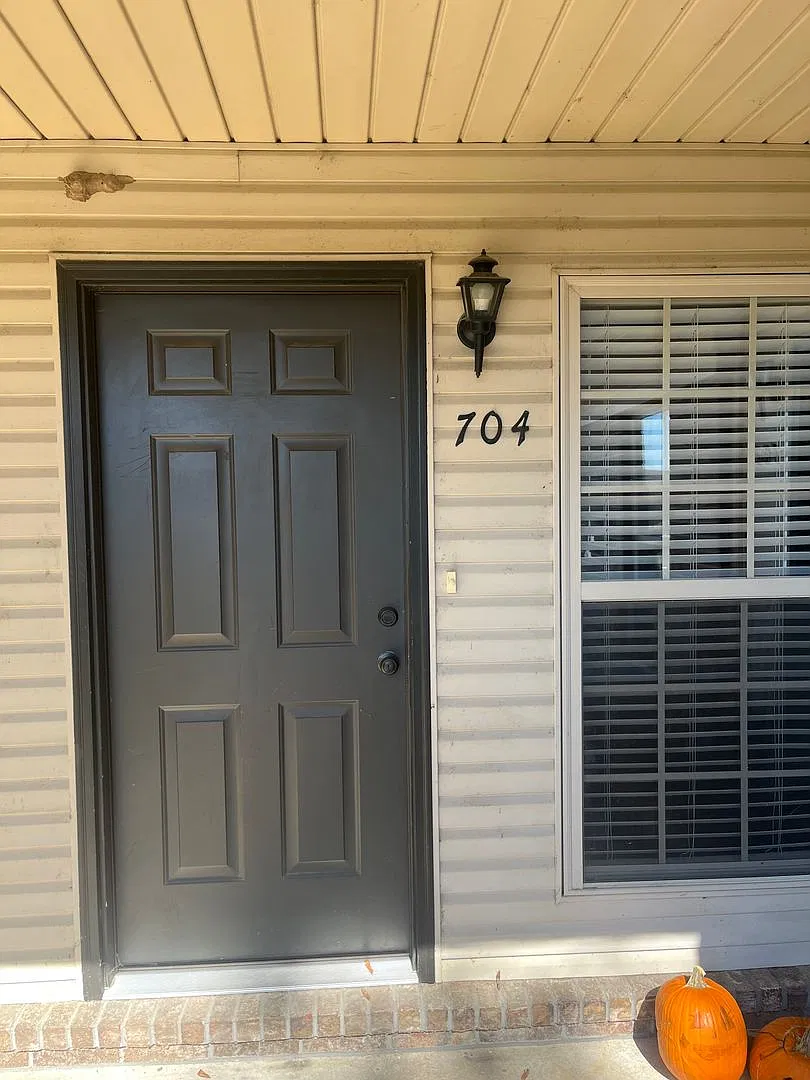 Cedar St. Even Numbers — Photo 1