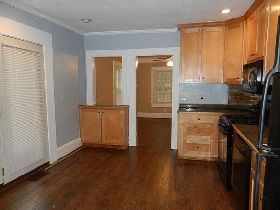 Kitchen w view to LR