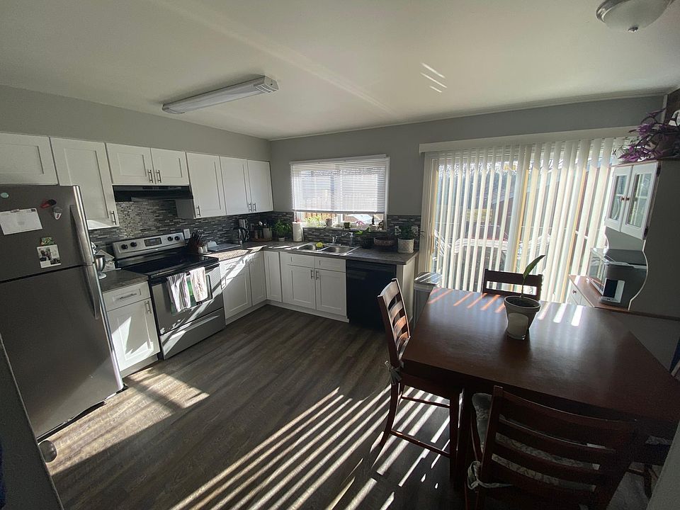 1st image of 9 Trenton Sq #14