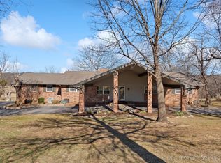 17837 E Brady St, Catoosa, OK 74015