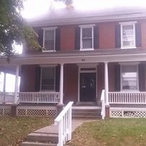 124 E Main St Photo 1