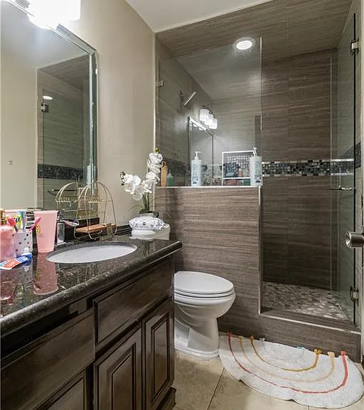 2504 Sevilla St — Photo 7