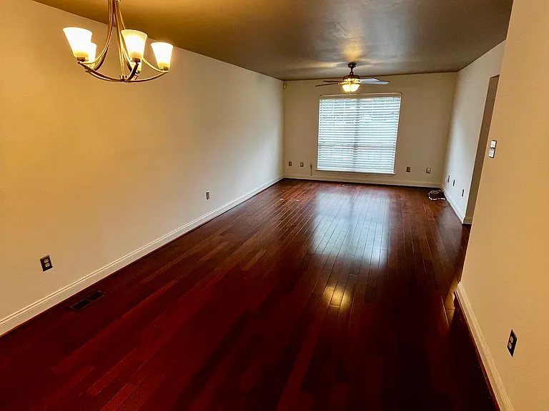 4773 Leyden Way — Photo 4
