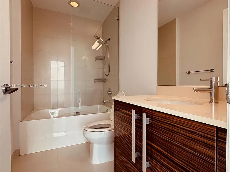 2020 N Bayshore Dr #3706 — Photo 16
