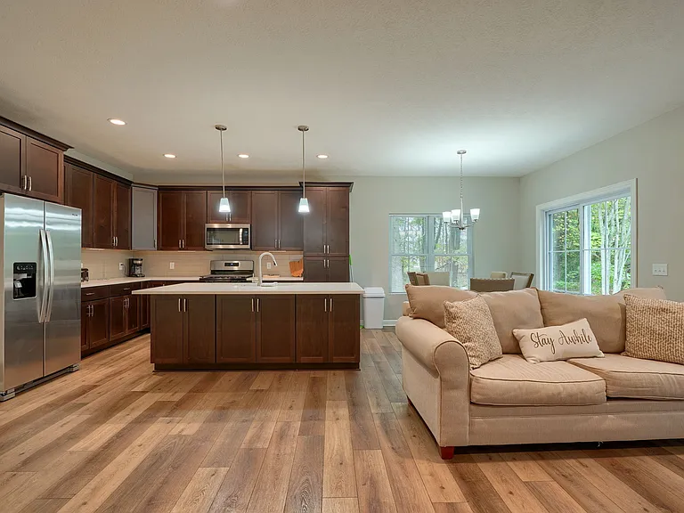 273 Hyatts Rd — Photo 17