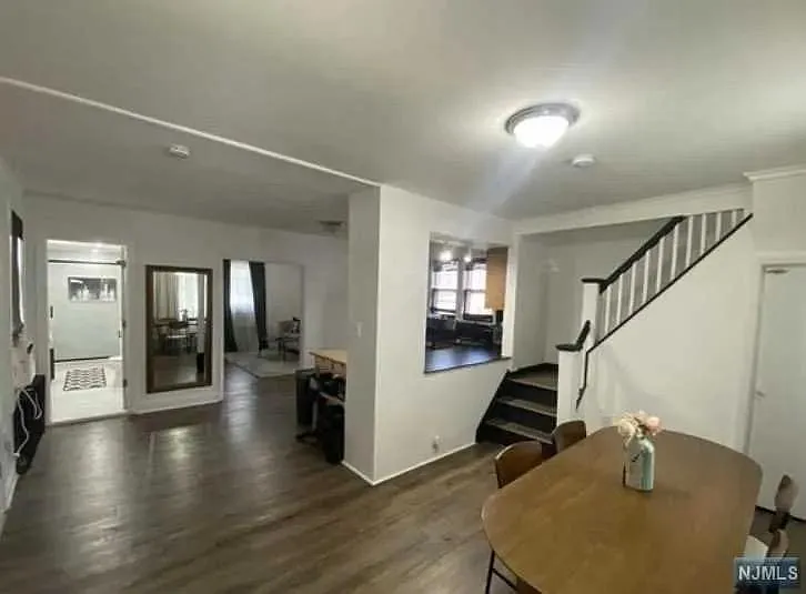 57 Malcolm Ave #1 — Photo 6