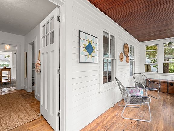 3rd image of 49 Butler Ave