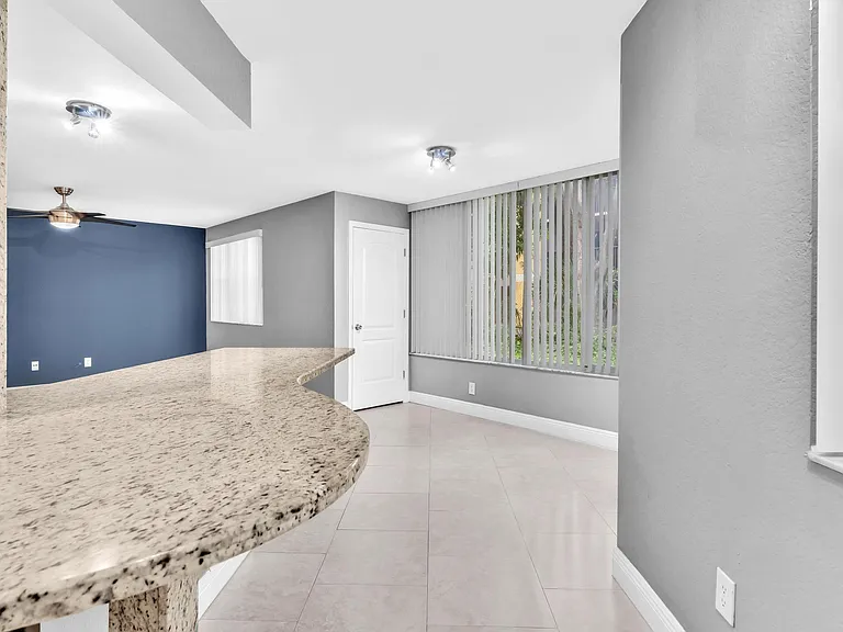 2881 N Oakland Forest Dr #105 — Photo 15