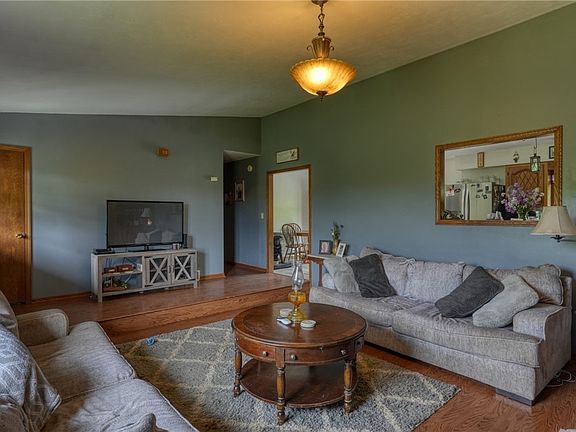 5th image of 2631 Coopermill Rd