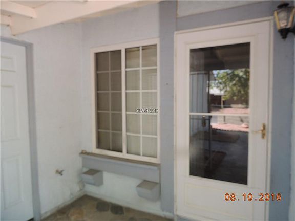 3rd image of 4801 Metpark Dr
