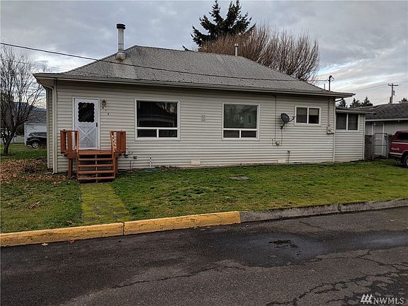 2nd image of 816 Dale St