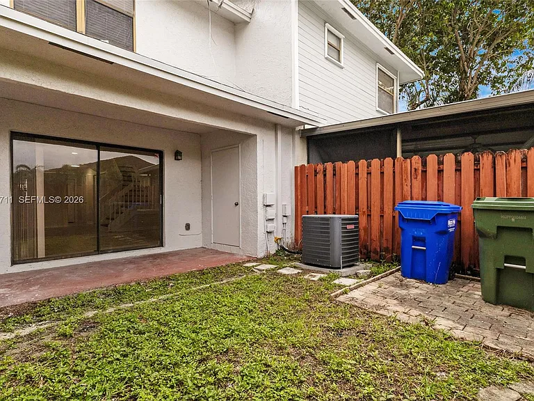 741 NW 105th Ter #TOWNHOUSE — Photo 35
