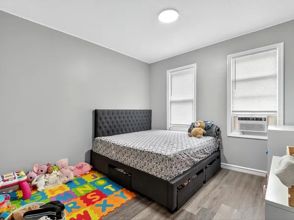 51 Prospect Avenue image 2 of 48