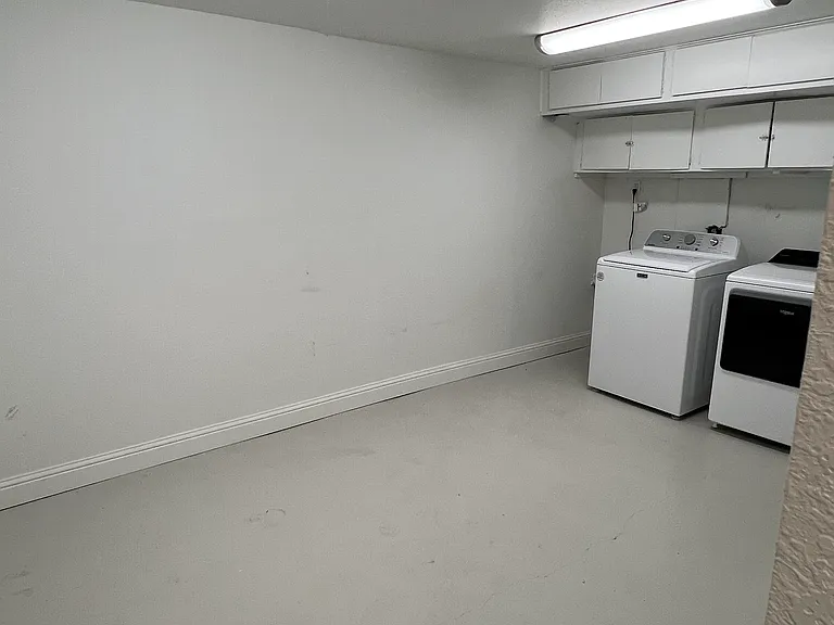 211 W Manor Ave #2 — Photo 4