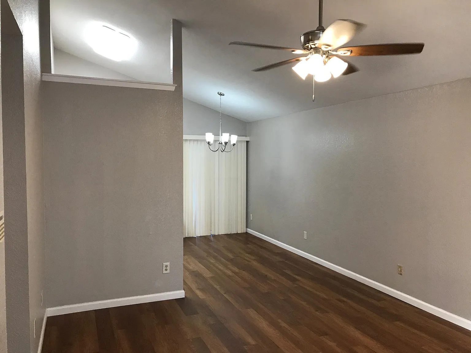 3 bed, 967 sqft, $1,725 — Photo 2