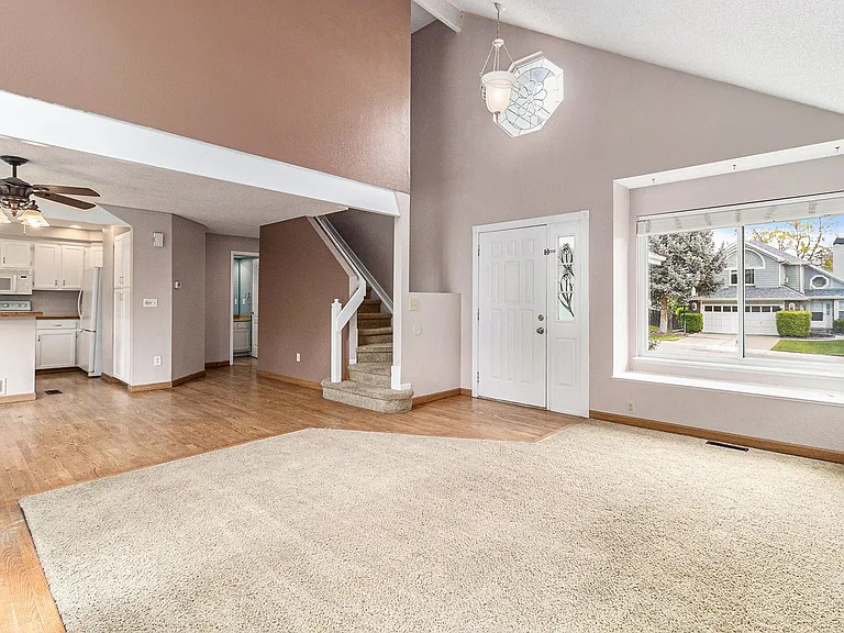 9855 Iris St — Photo 5