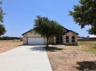 783 Fm 3175, Lytle, TX 78052