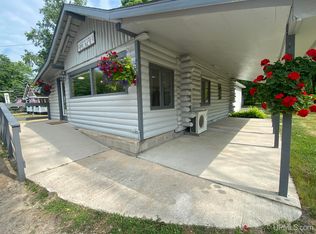 W17162 Main St, Curtis, MI 49820