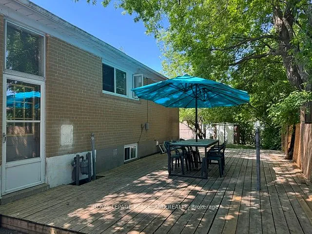 221 Browndale Cres — Photo 20