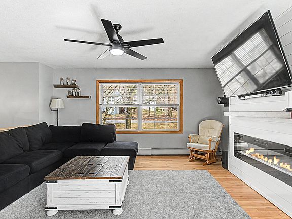 5th image of 194 Fontaine Drive