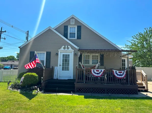 969 E 37th St, Erie, PA 16504