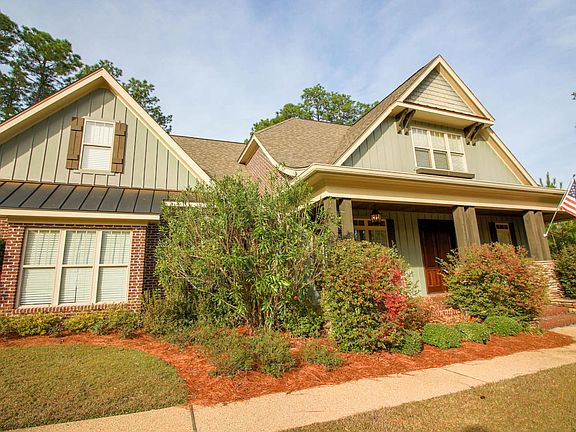3rd image of 110 Saint Annes Dr
