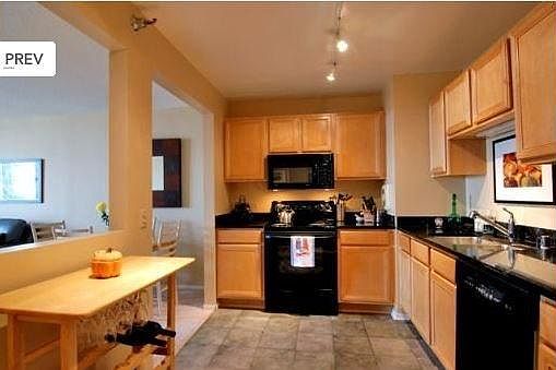 3rd image of 1250 N Lasalle St APT 1603