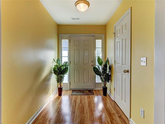 2nd image of 4121 Bluestem Dr