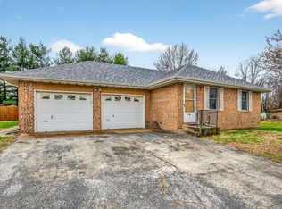 1006 Baretta Ct, Aurora, MO 65605