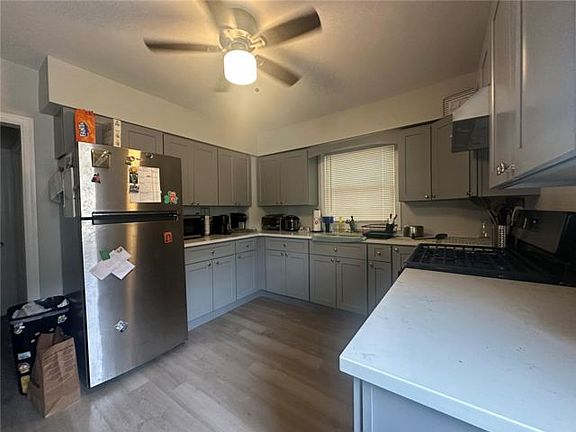2nd image of 8 Valentine Ave