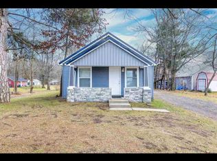 104 N Pine St, Sanford, MI 48657