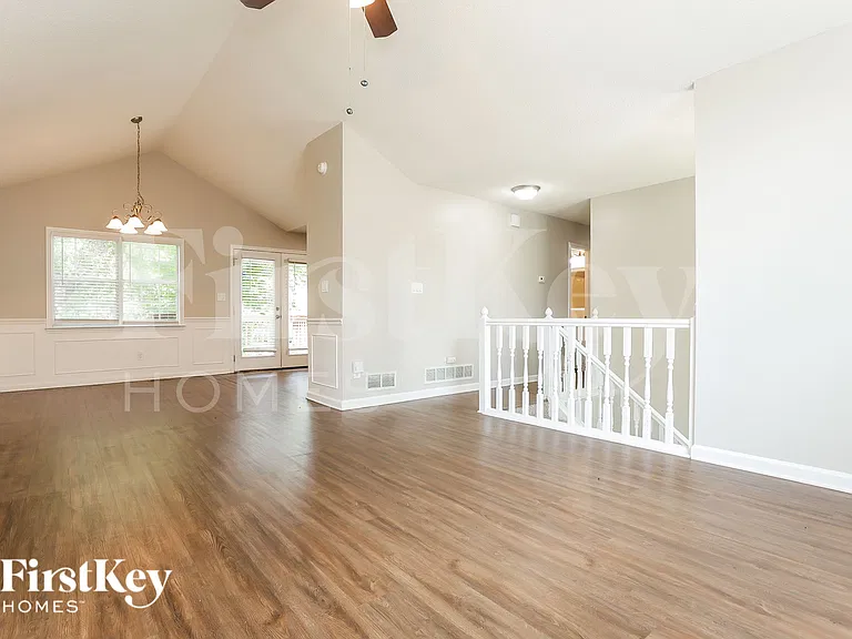 125 Brandywine Dr — Photo 4